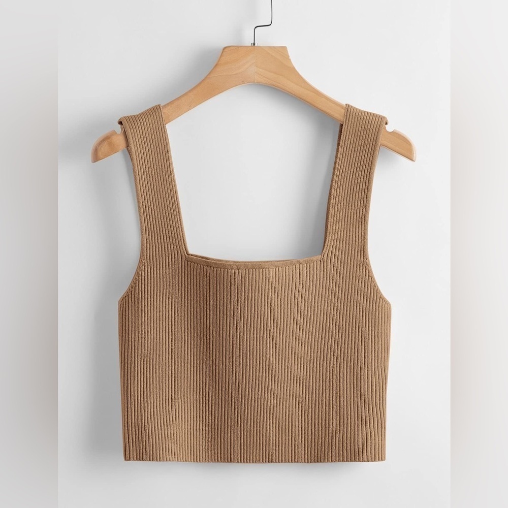 Tan ribbed crop top​​​​​​​